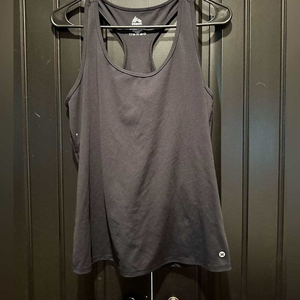 Athletic tank top